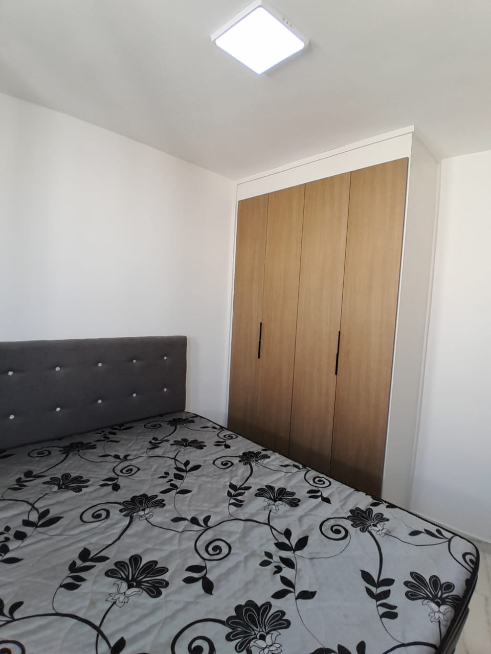 Apartamento com 2 quartos e 1 banheiro, 42m2 a venda ou locação Estância Guatambu - Itaquaquecetuba-SP
