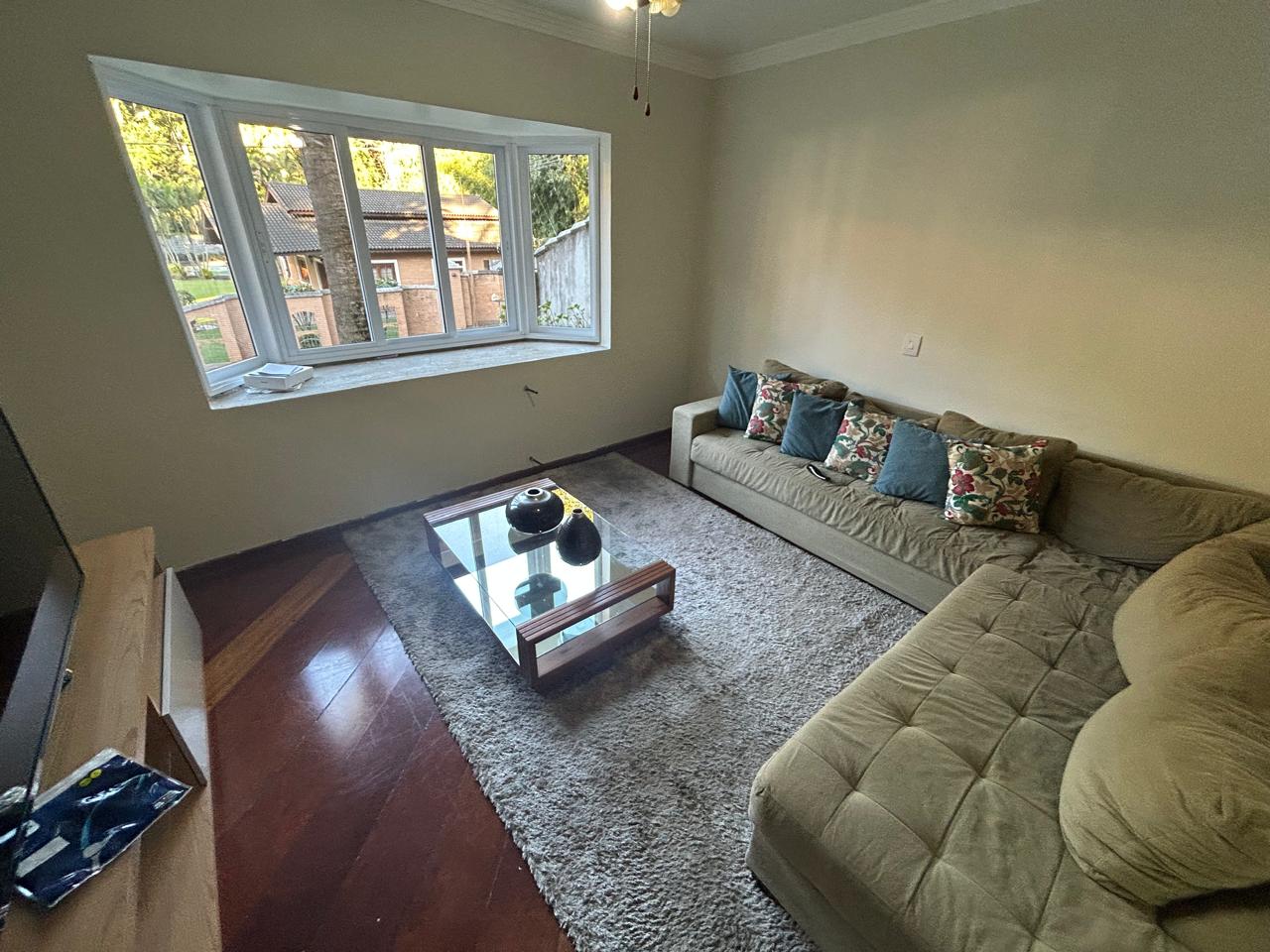 Casa com 5 quartos e 5 banheiros a venda, 550 m²Arujazinho I II e III em Arujá-SP
