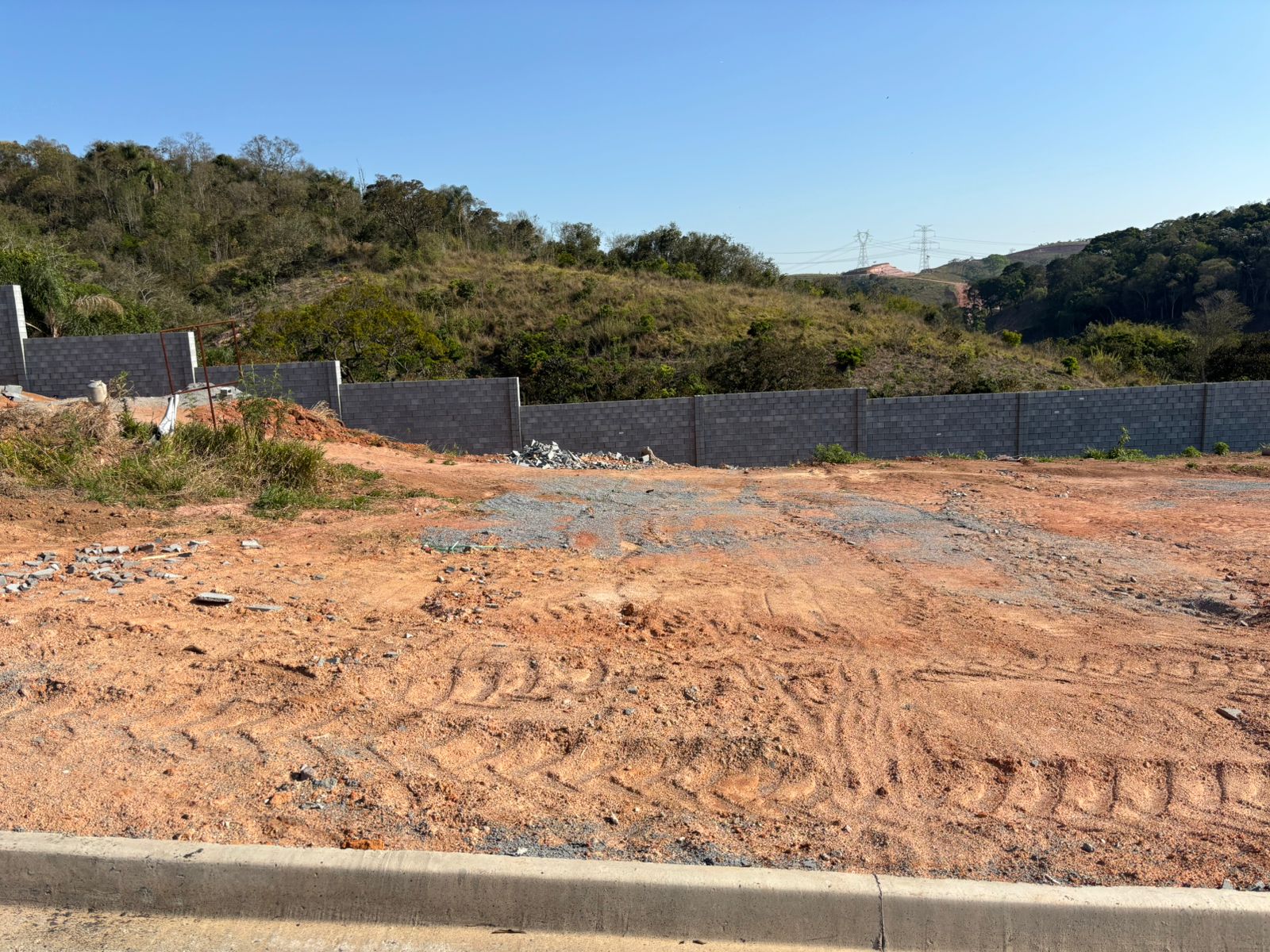 Terreno a venda com 250m2, Arujá Hills Premium - Arujá - SP!