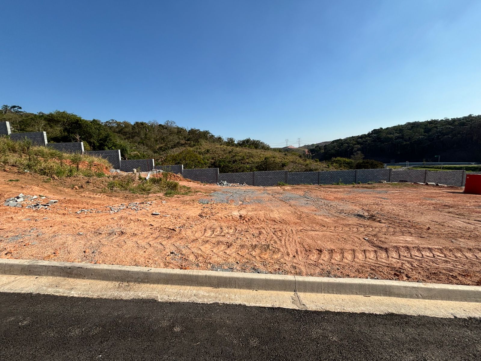 Terreno a venda com 250m2, Arujá Hills Premium - Arujá - SP!