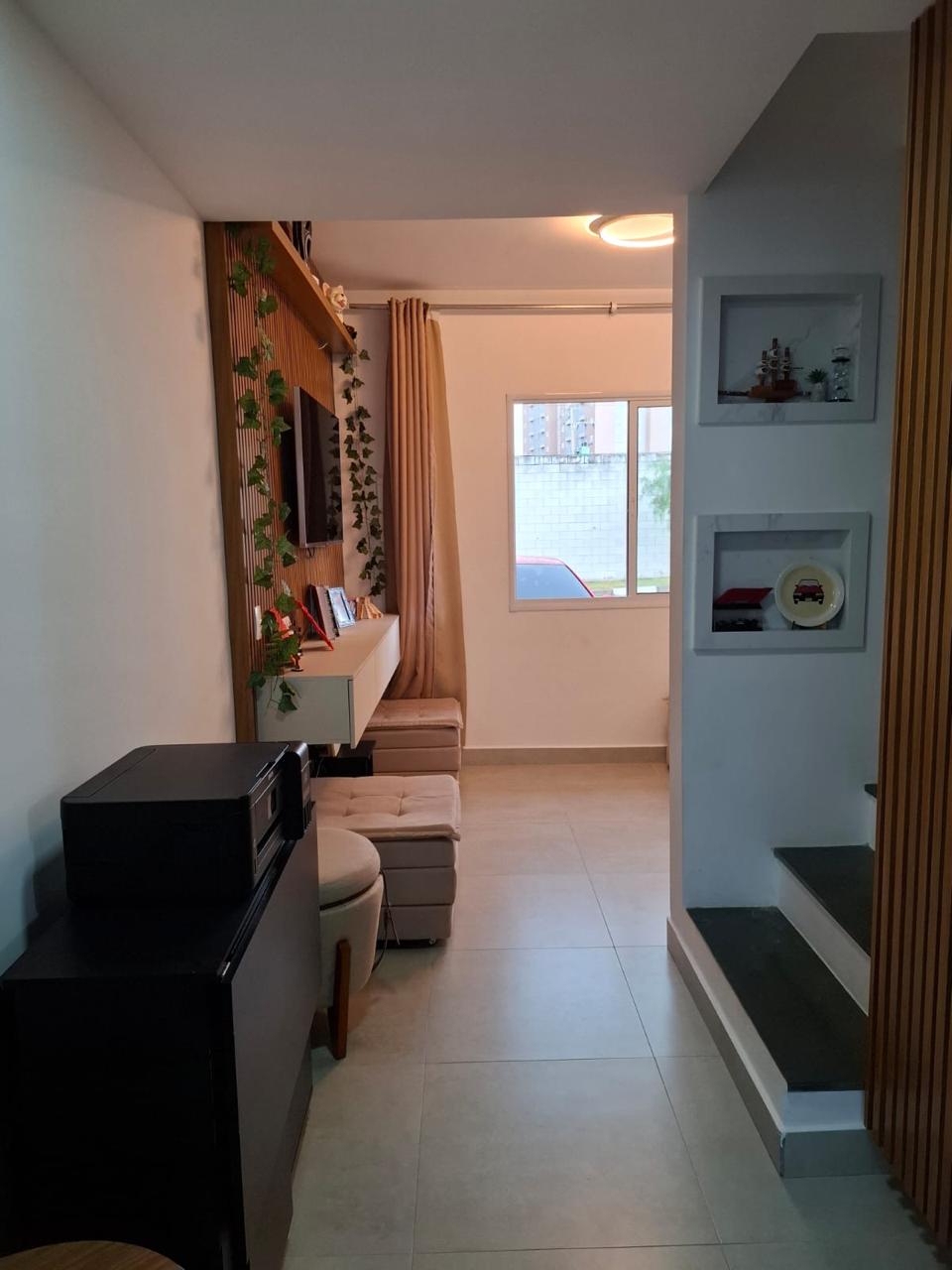 Casa com 2 quartos e 2 banheiros para locação, 57m2  -Centro Residencial - Arujá-SP