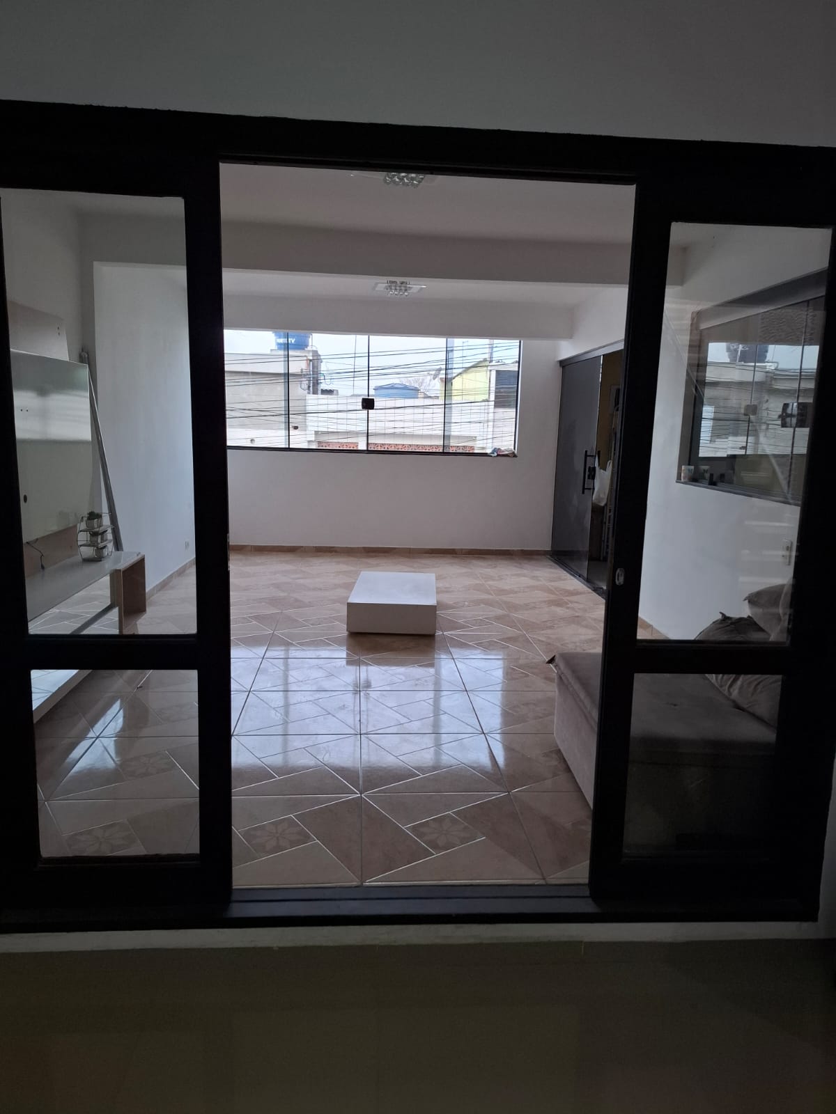 Casa com 3 quartos sendo 1 suite para locação, 120m2 - Barreto - Arujá-SP
