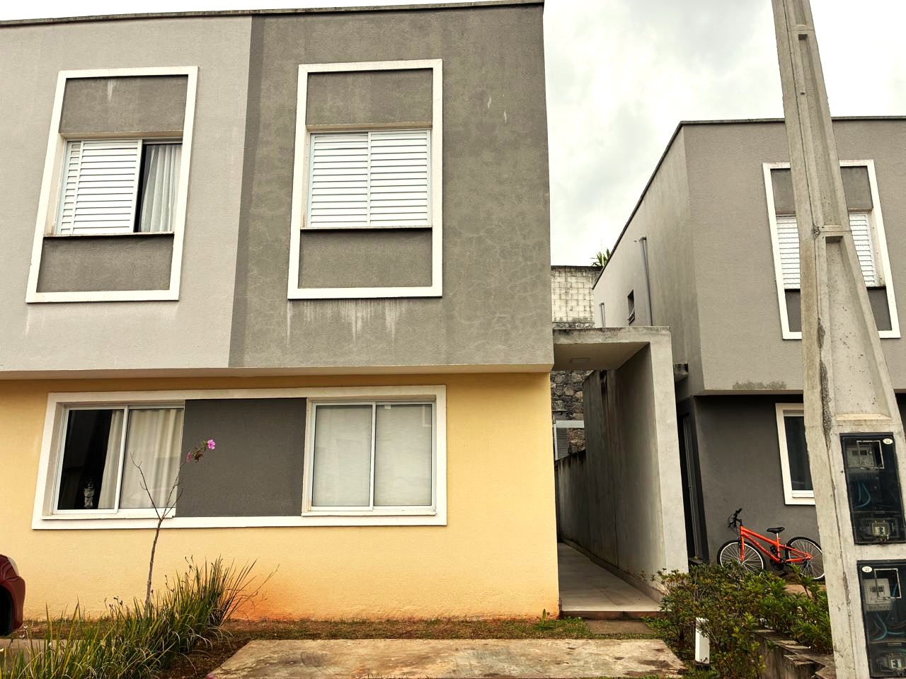 Casa em condomínio - Locação