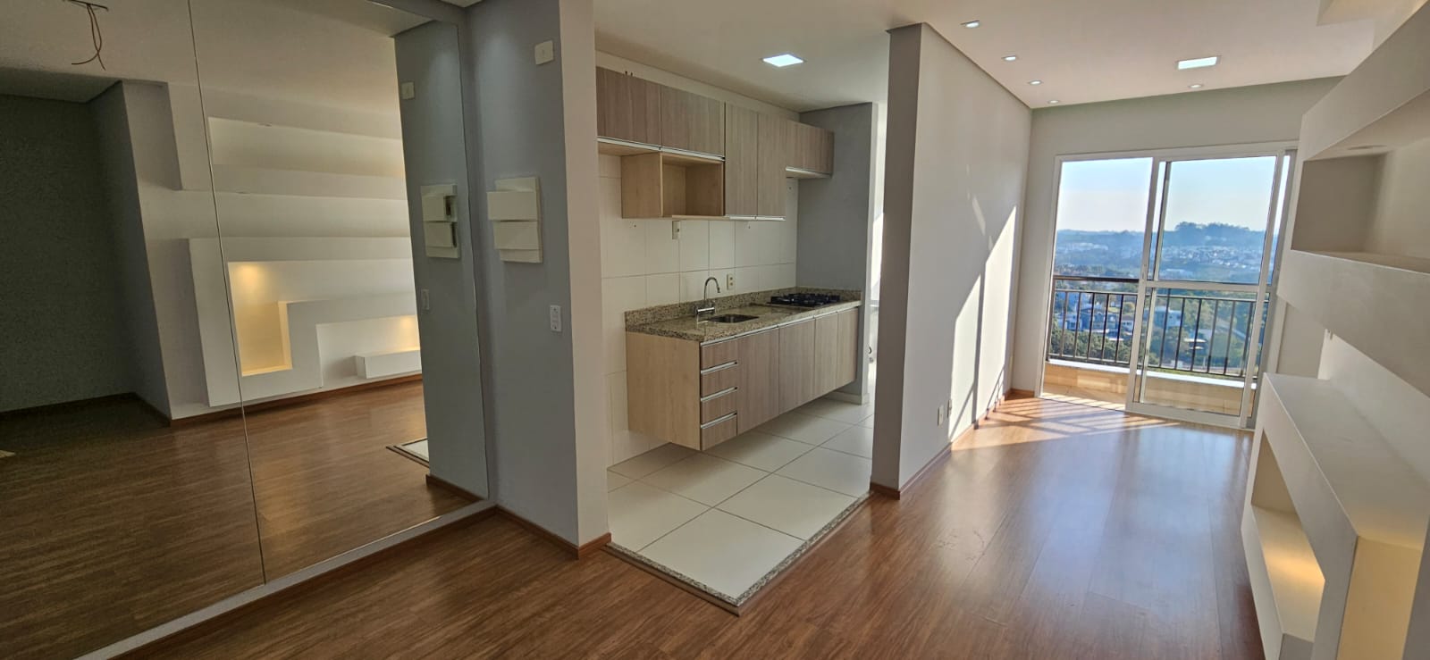 Apartamento com 2 quartos e 1 banheiro para locação, 52m2 - Jardim Limoeiro - Arujá-SP