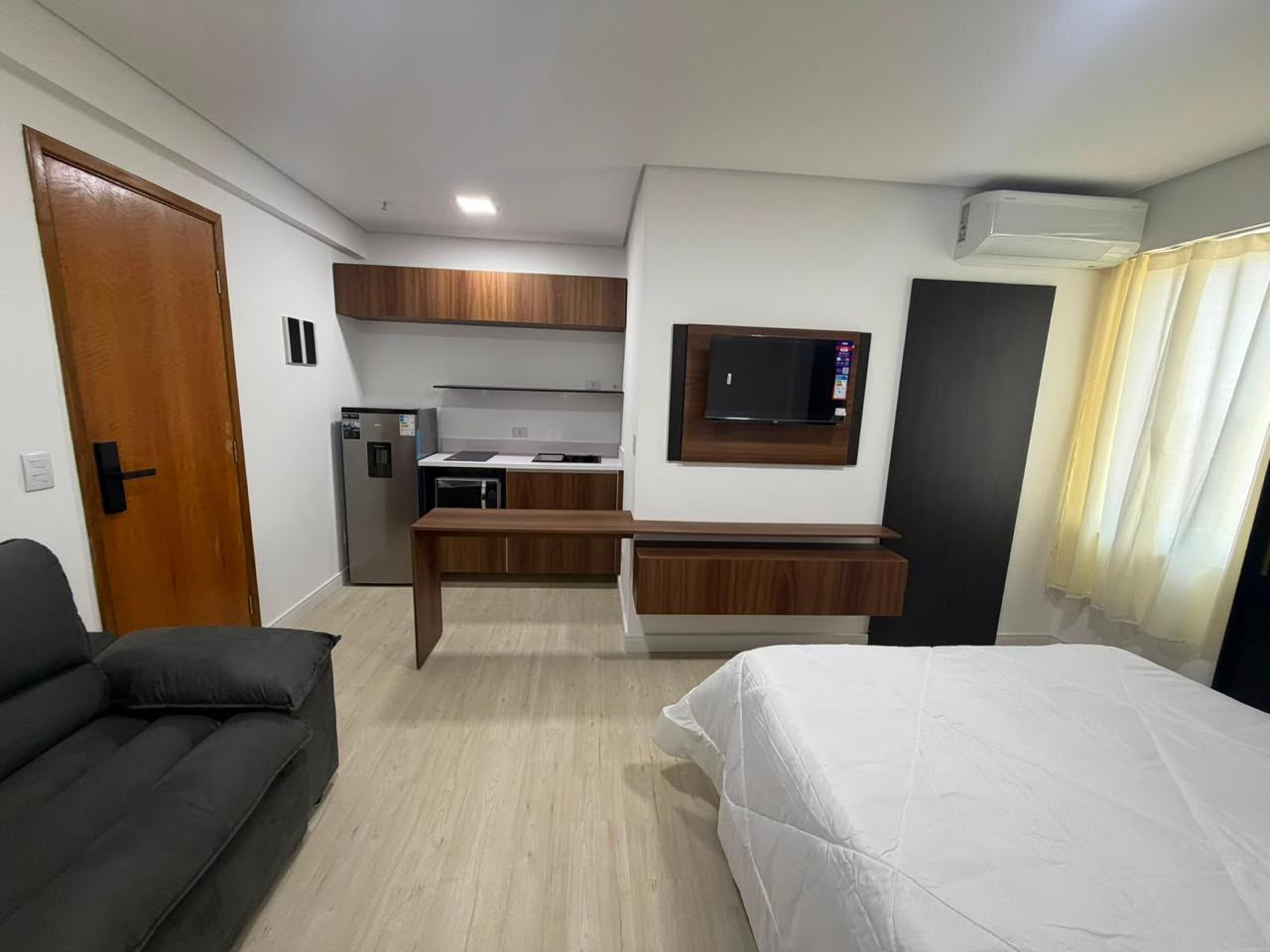 Studio com 1 quarto e 1 banheiro para locação,22m2 -  Edifício Atual - Jordanopolis - Arujá-SP