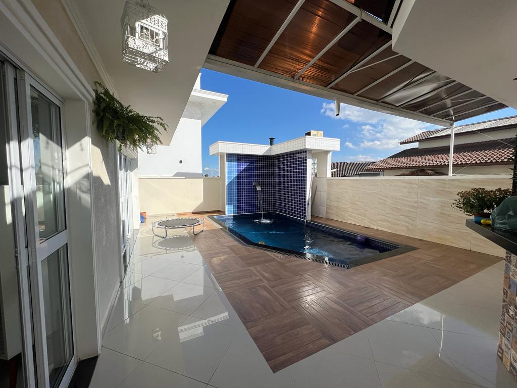 Casa a venda no condomínio residencial Arujá Ville em Arujá/SP!