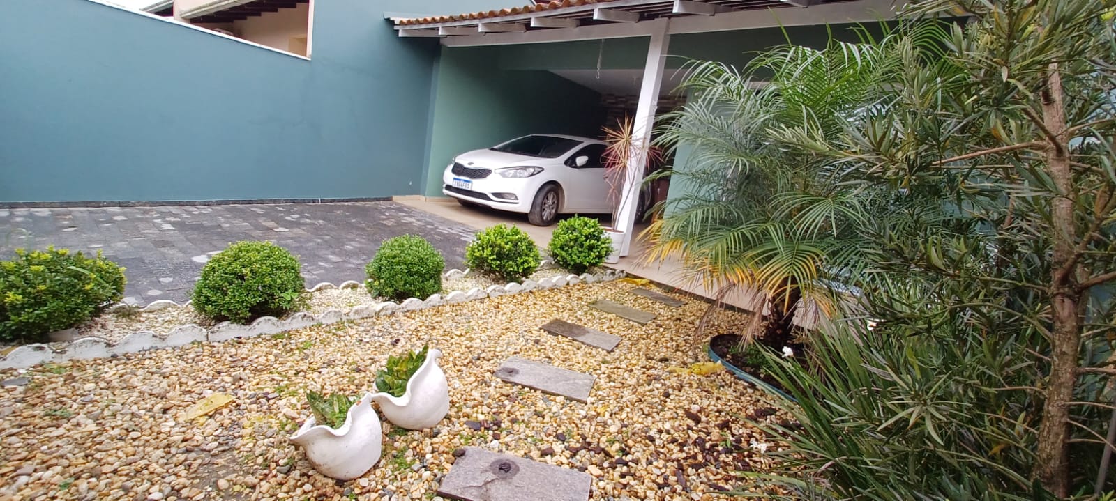 Casa em rua tranquila em Itajuba - Semi-mobiliada!