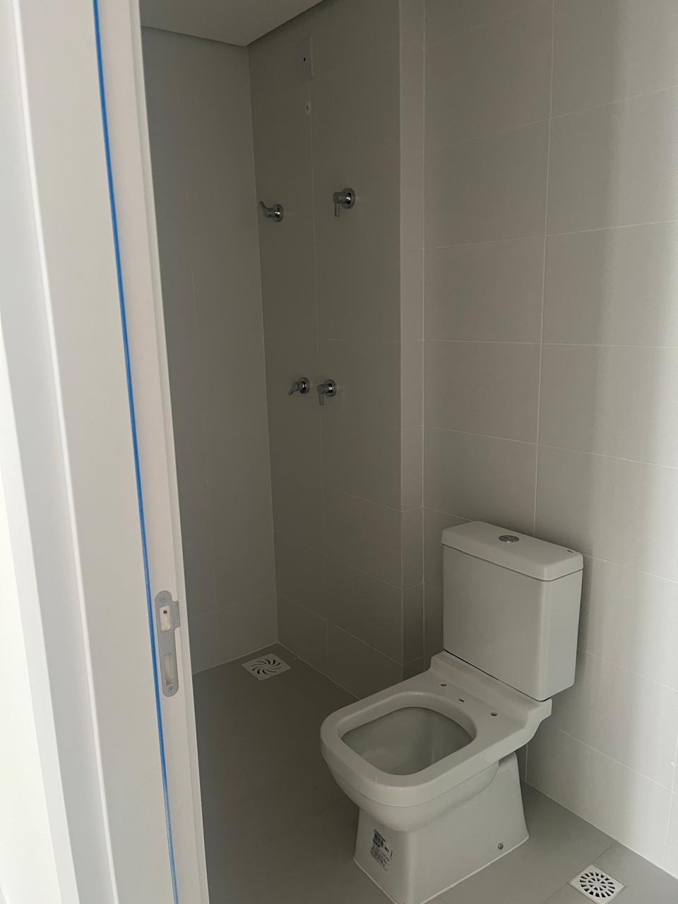 Apartamento PÉ NA AREIA em Home Club NOVO em Piçarras