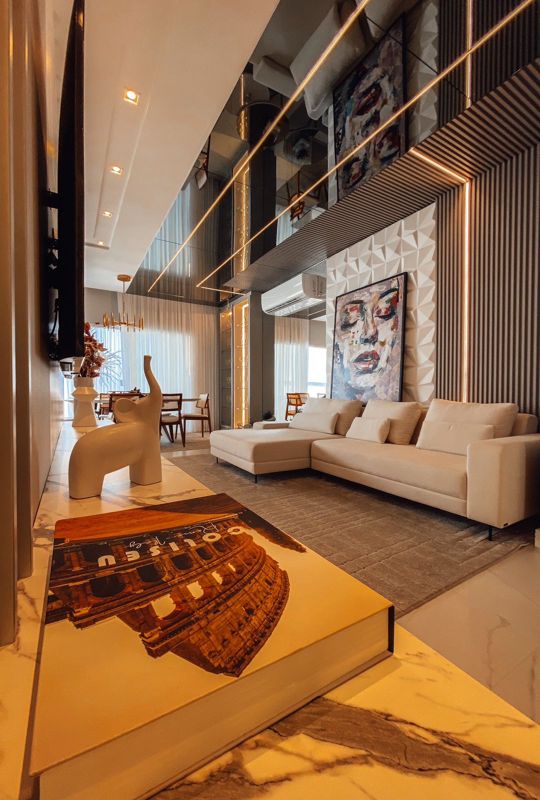 Apartamento FRENTE MAR ETERNA no Tabuleiro - Barra Velha