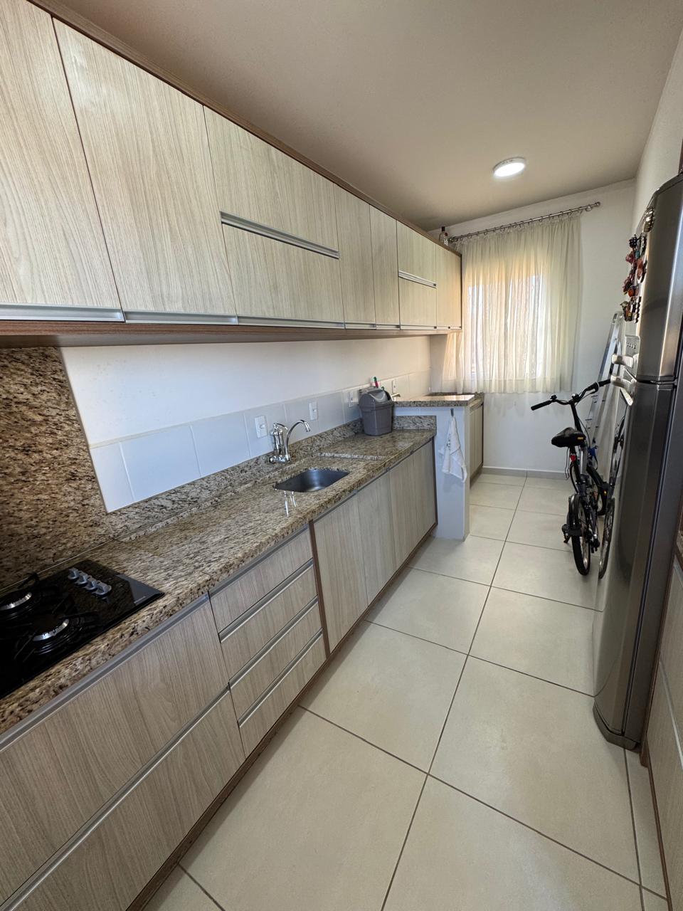 Apartamento MOBILIADO a 300 m da praia em ITAJUBA