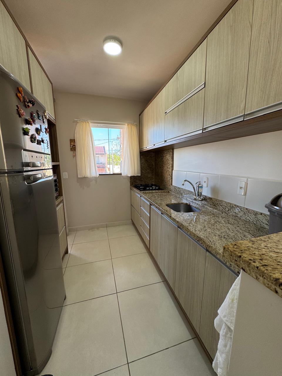 Apartamento MOBILIADO a 300 m da praia em ITAJUBA