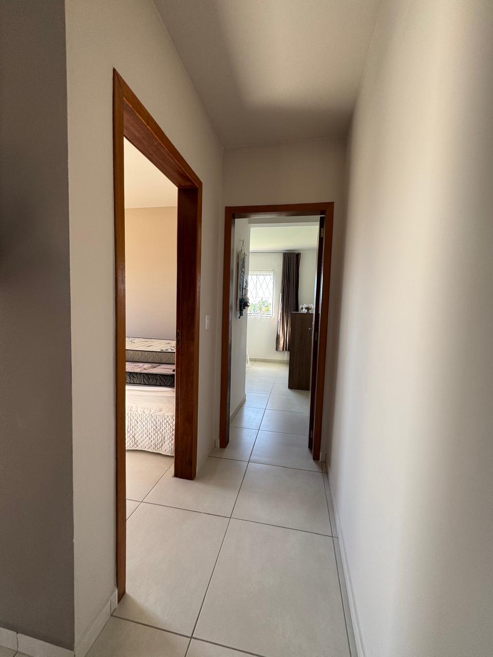Apartamento MOBILIADO a 300 m da praia em ITAJUBA