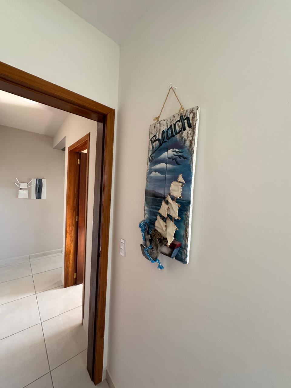 Apartamento MOBILIADO a 300 m da praia em ITAJUBA