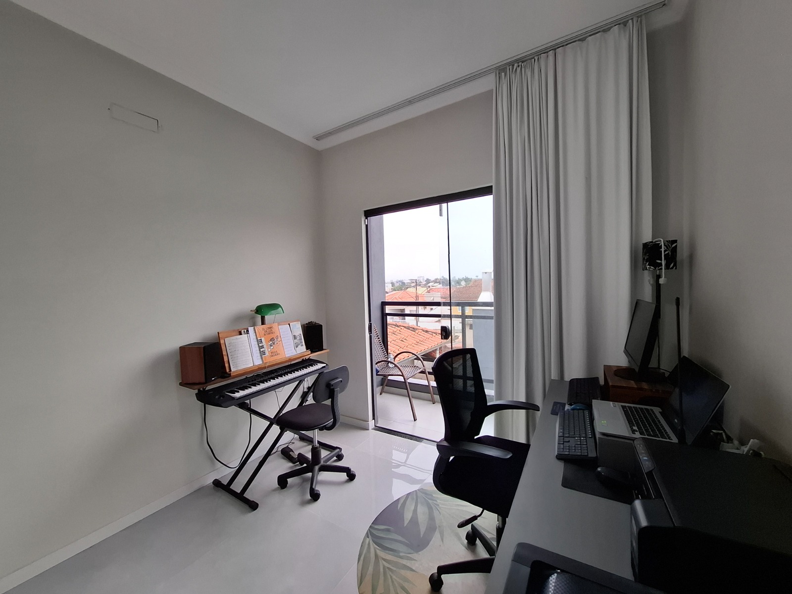 Lindo Sobrado com excelente localização e móveis sob medida em Itajuba