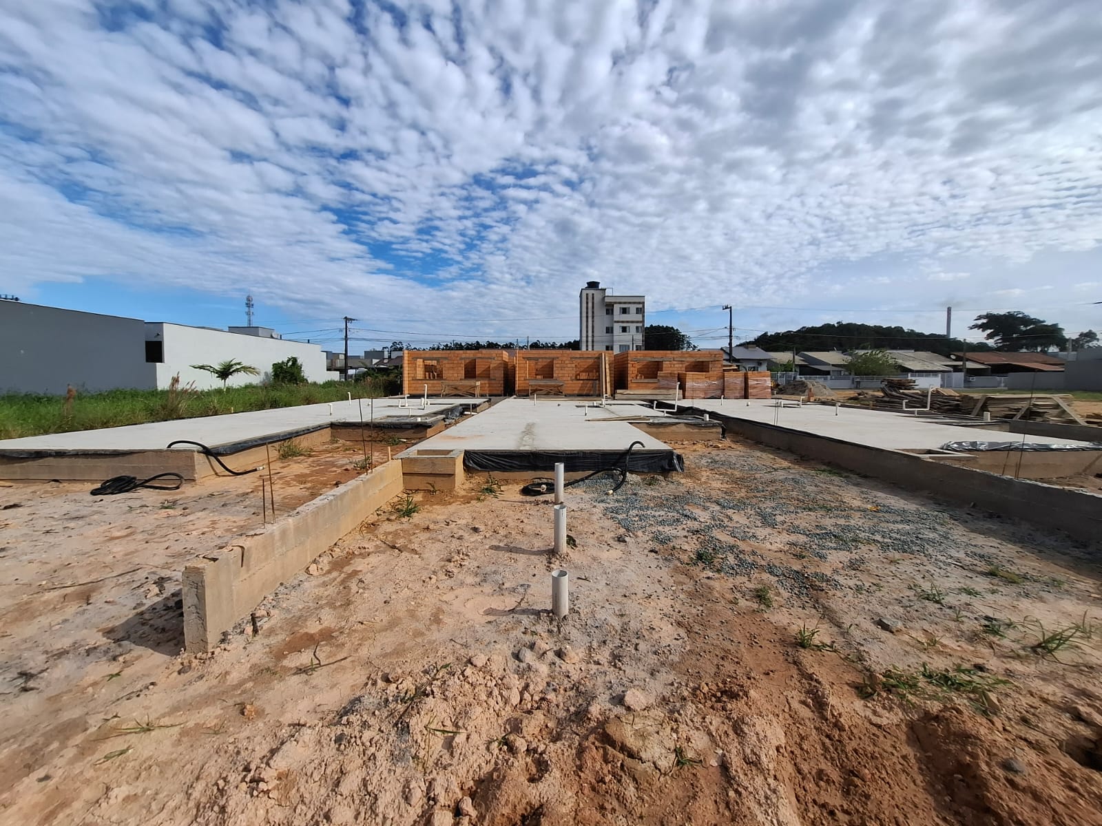 Casa espaçosa com ótimo aproveitamento do terreno - BARRA VELHA