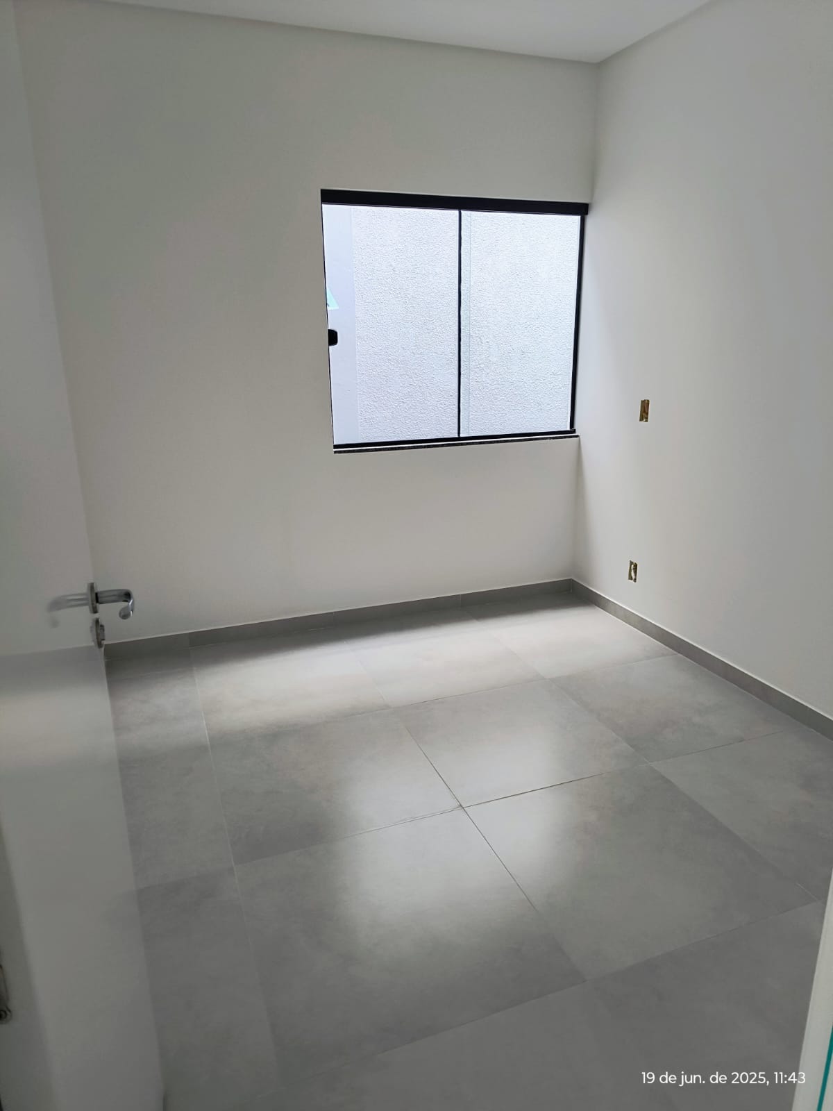 Apartamento EM ITAJUBA com 3 DORMITÓRIOS a 550 m da praia - VALOR PROMOCIONAL POR TEMPO LIMITADO