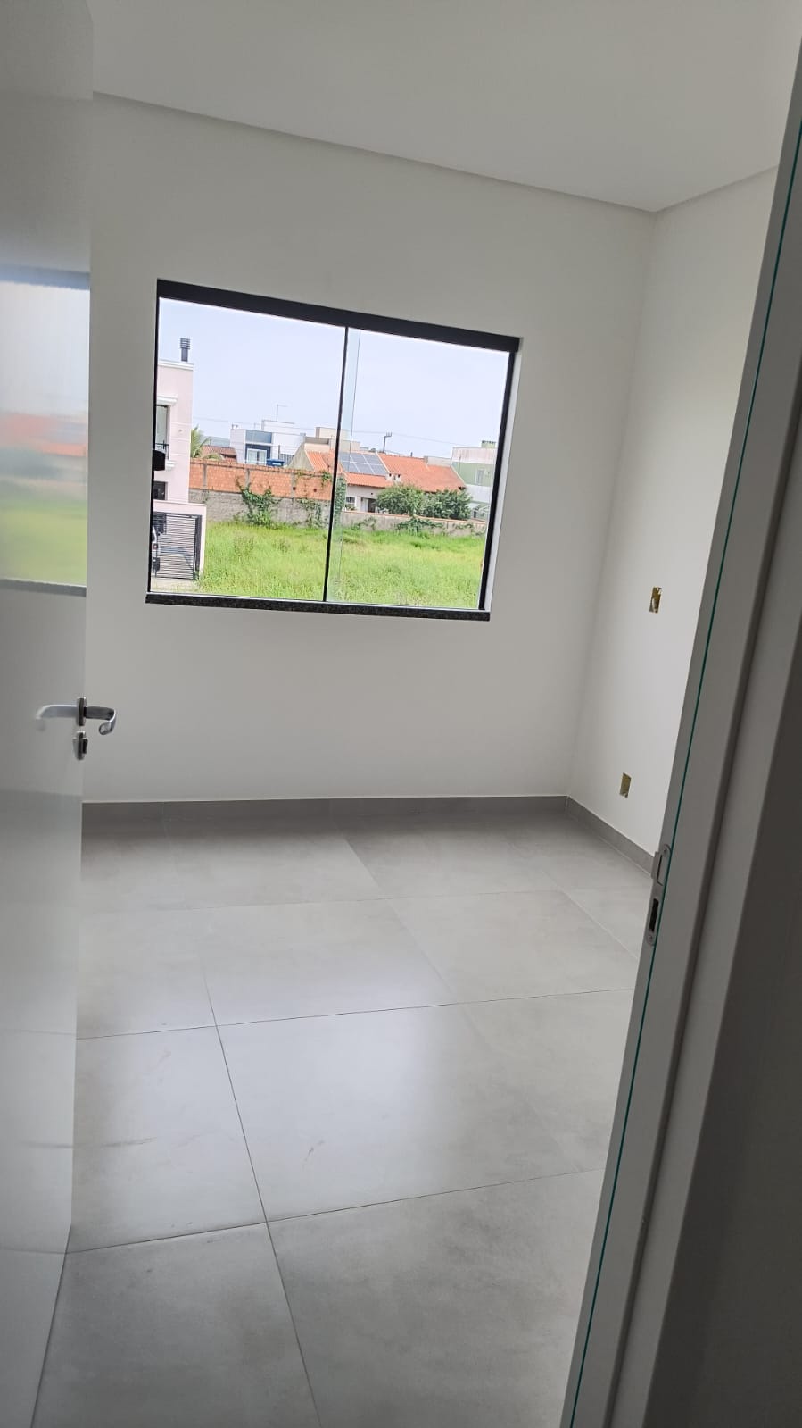 Apartamento EM ITAJUBA com 3 DORMITÓRIOS a 550 m da praia - VALOR PROMOCIONAL POR TEMPO LIMITADO