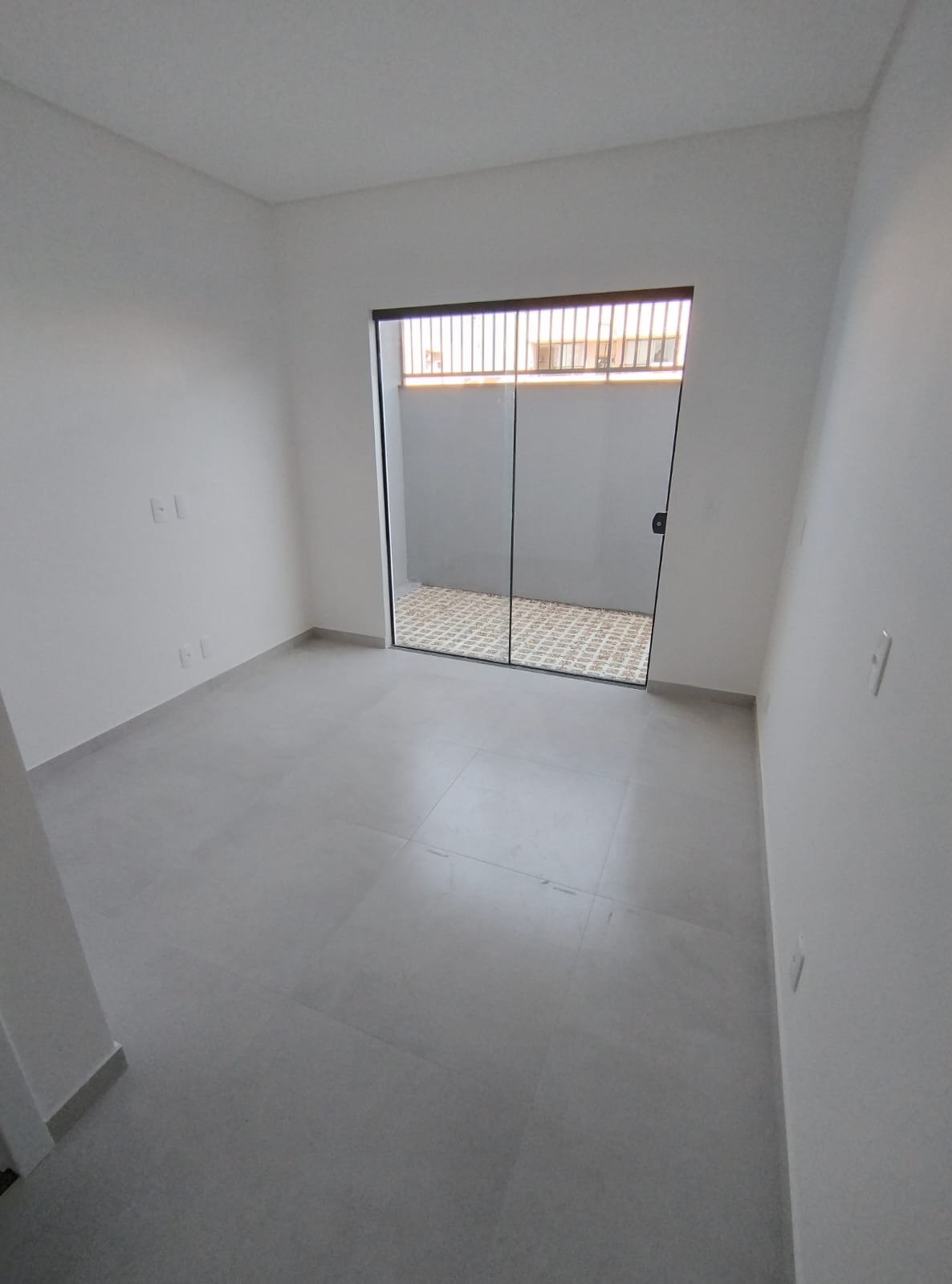 Apartamento EM ITAJUBA com 3 DORMITÓRIOS a 550 m da praia - VALOR PROMOCIONAL POR TEMPO LIMITADO