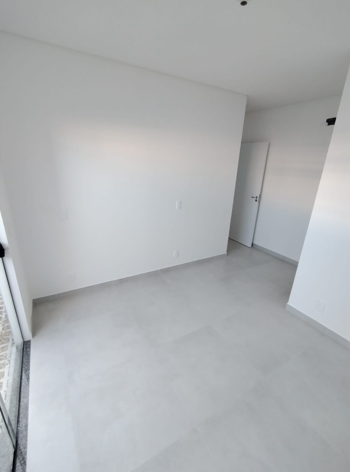 Apartamento EM ITAJUBA com 3 DORMITÓRIOS a 550 m da praia - VALOR PROMOCIONAL POR TEMPO LIMITADO