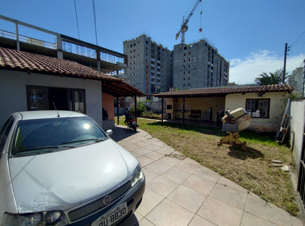 Casa SOZINHA no terreno no ITACOLOMI a 500 m da PRAIA - Piçarras