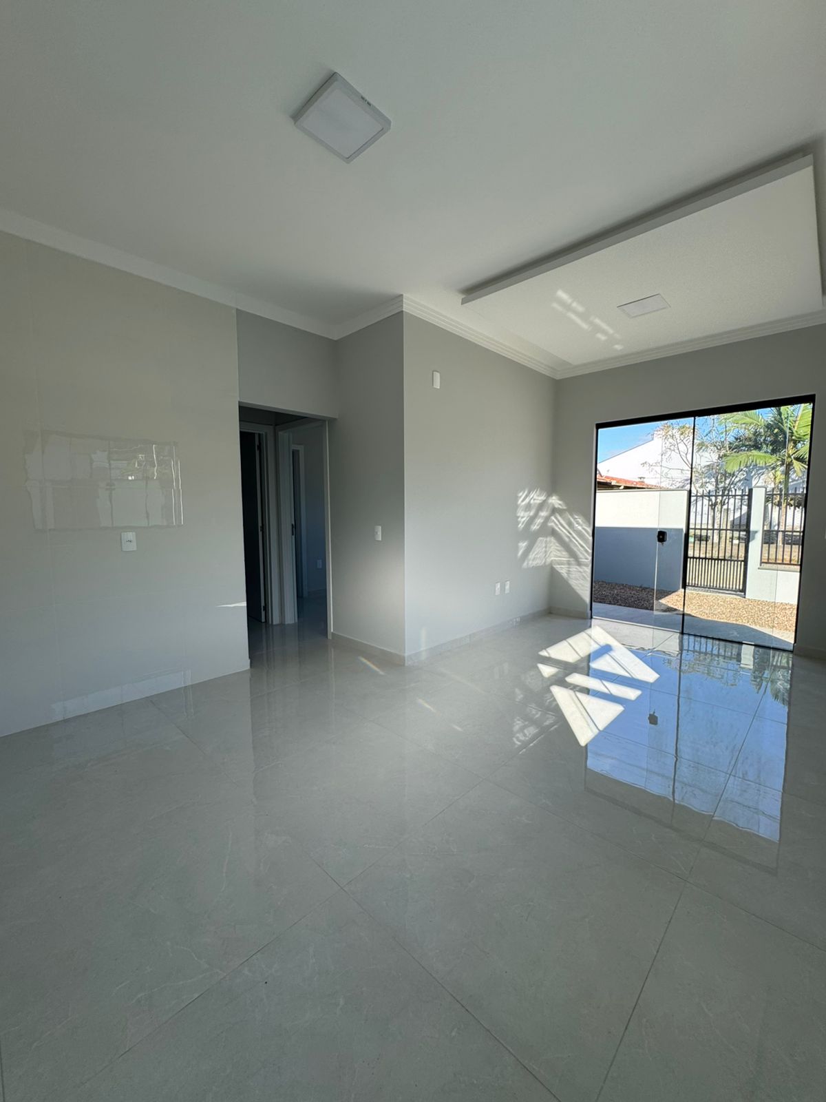 Casa nova, de esquina e com piscina prontinha para morar em Itajuba