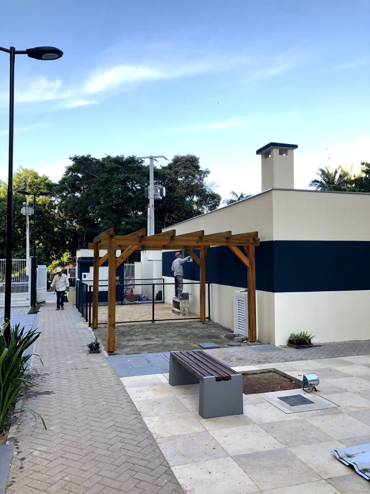 Apartamento 02 dormitórios mobiliado e com linda vista para o mar no Centro de Piçarras