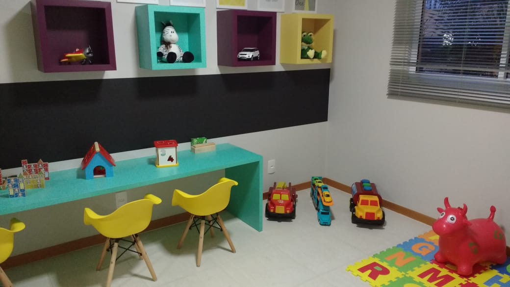 Apartamento 02 dormitórios mobiliado e com linda vista para o mar no Centro de Piçarras