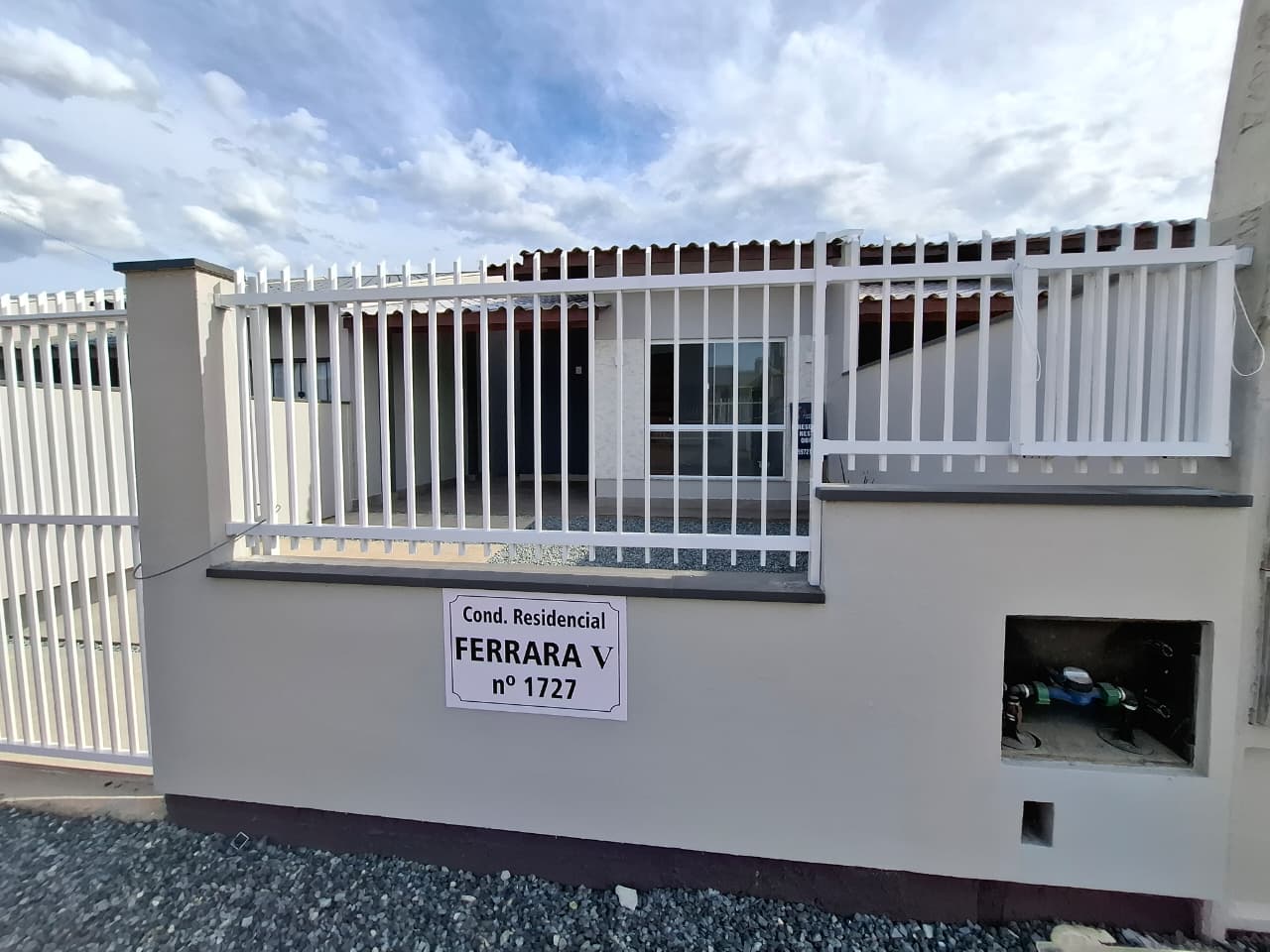Casa NOVA com quintal em Barra Velha - EXCELENTE OPORTUNIDADE