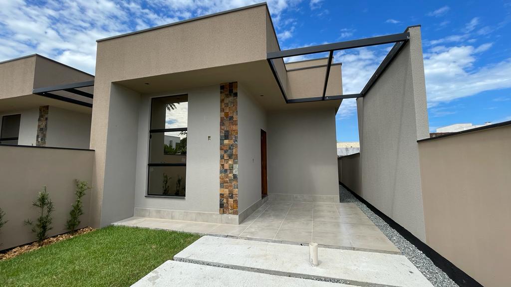 Casa Nova com Design Moderno, próximo ao Centro de Barra Velha!