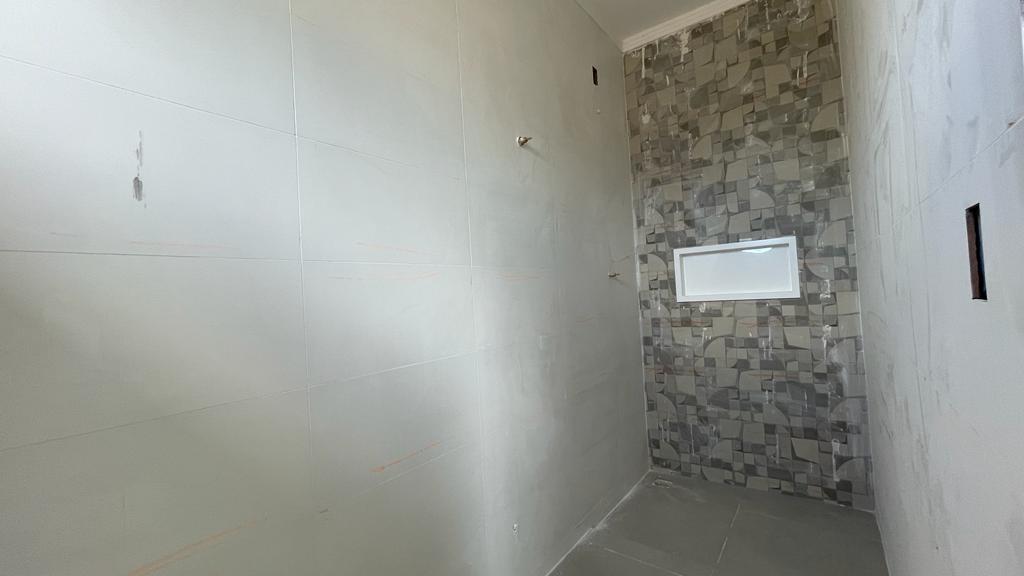 Casa Nova com Design Moderno, próximo ao Centro de Barra Velha!
