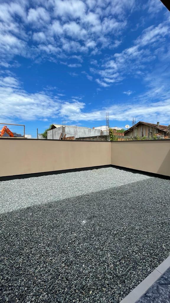Casa Nova com Design Moderno, próximo ao Centro de Barra Velha!
