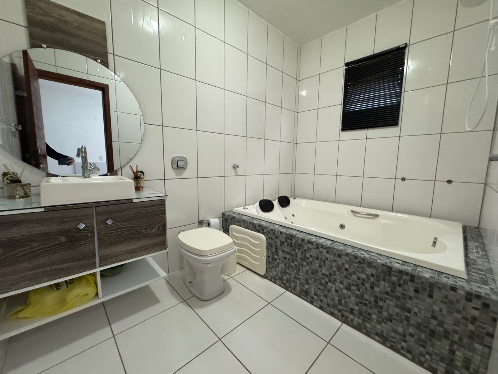 Casa com piscina a 700 m da praia em Itajuba - Averbada