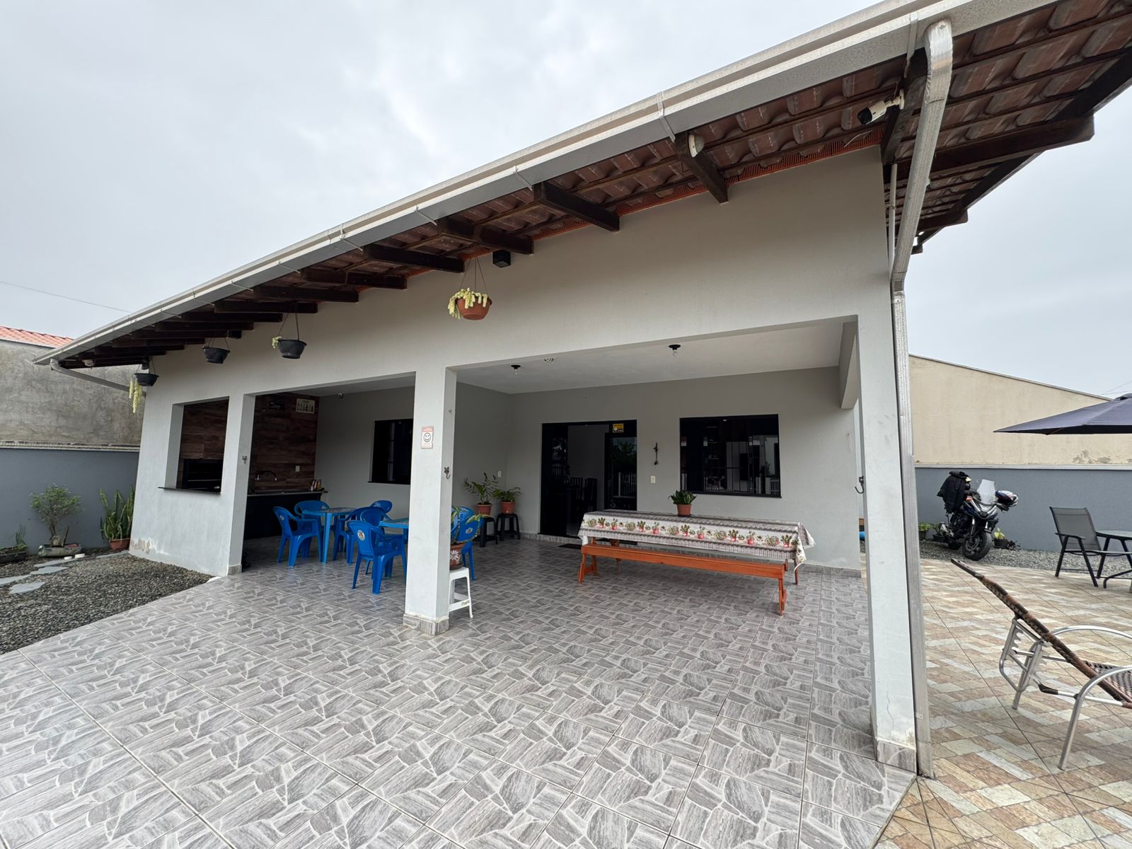 Casa com piscina a 700 m da praia em Itajuba - Averbada