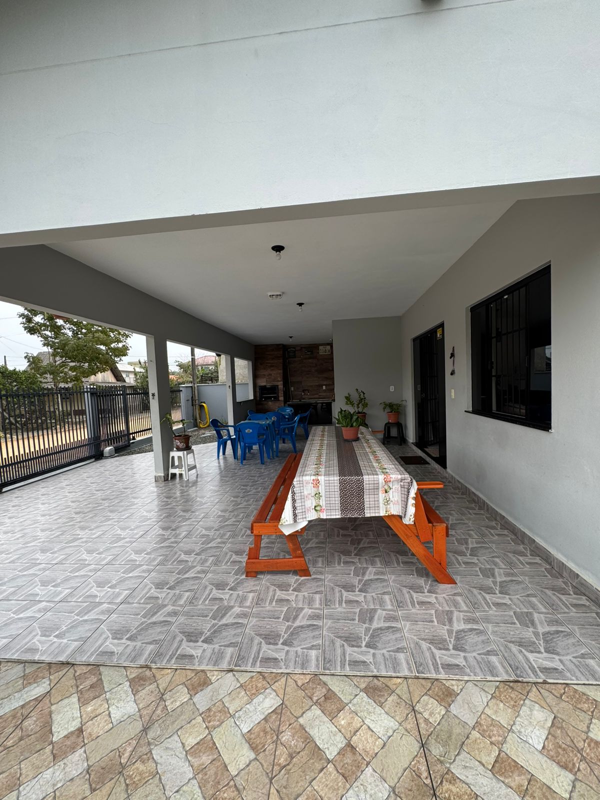 Casa com piscina a 700 m da praia em Itajuba - Averbada
