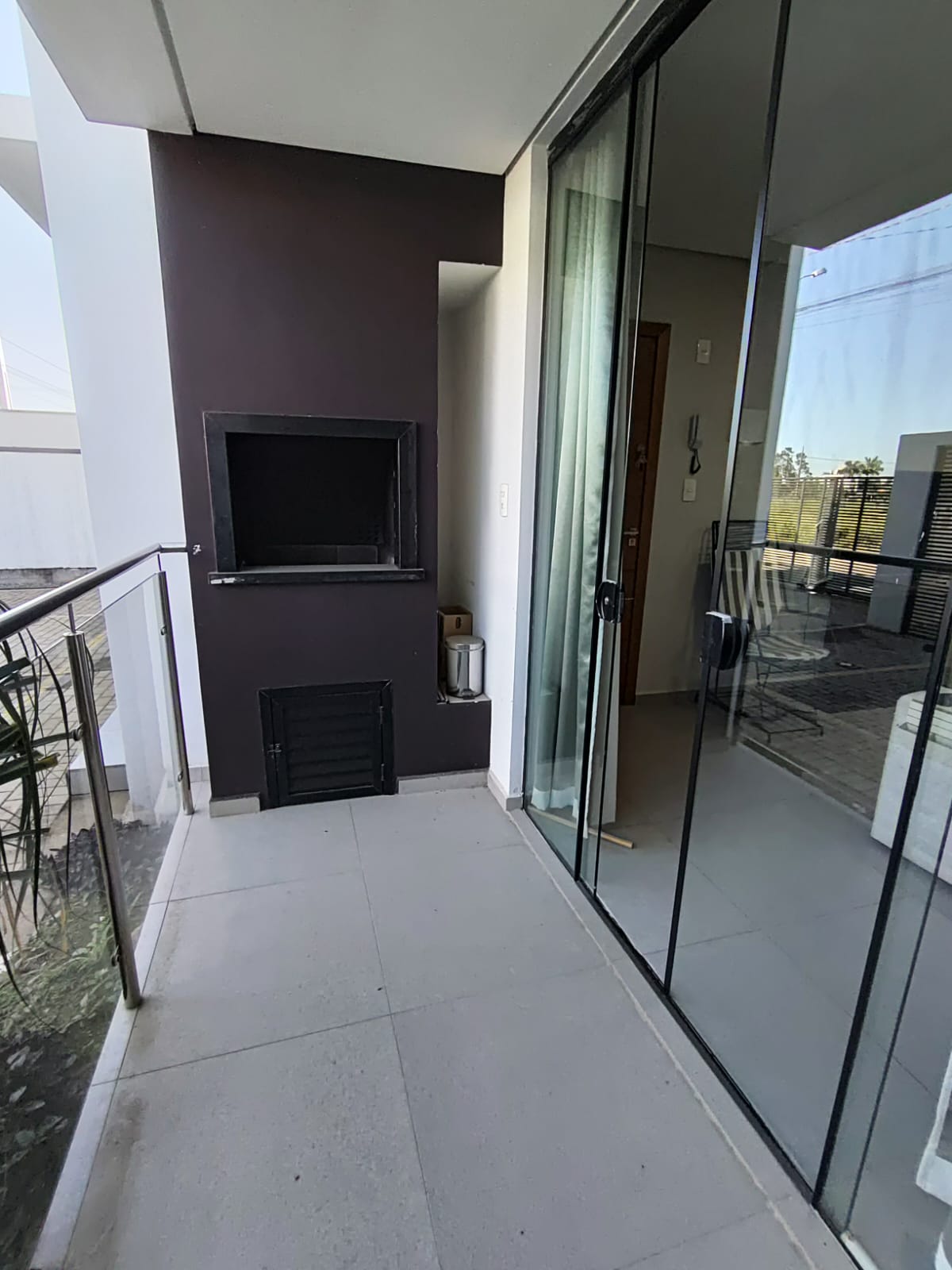 Apartamento mobiliado a 400 metros da praia do Cerro para locação!!