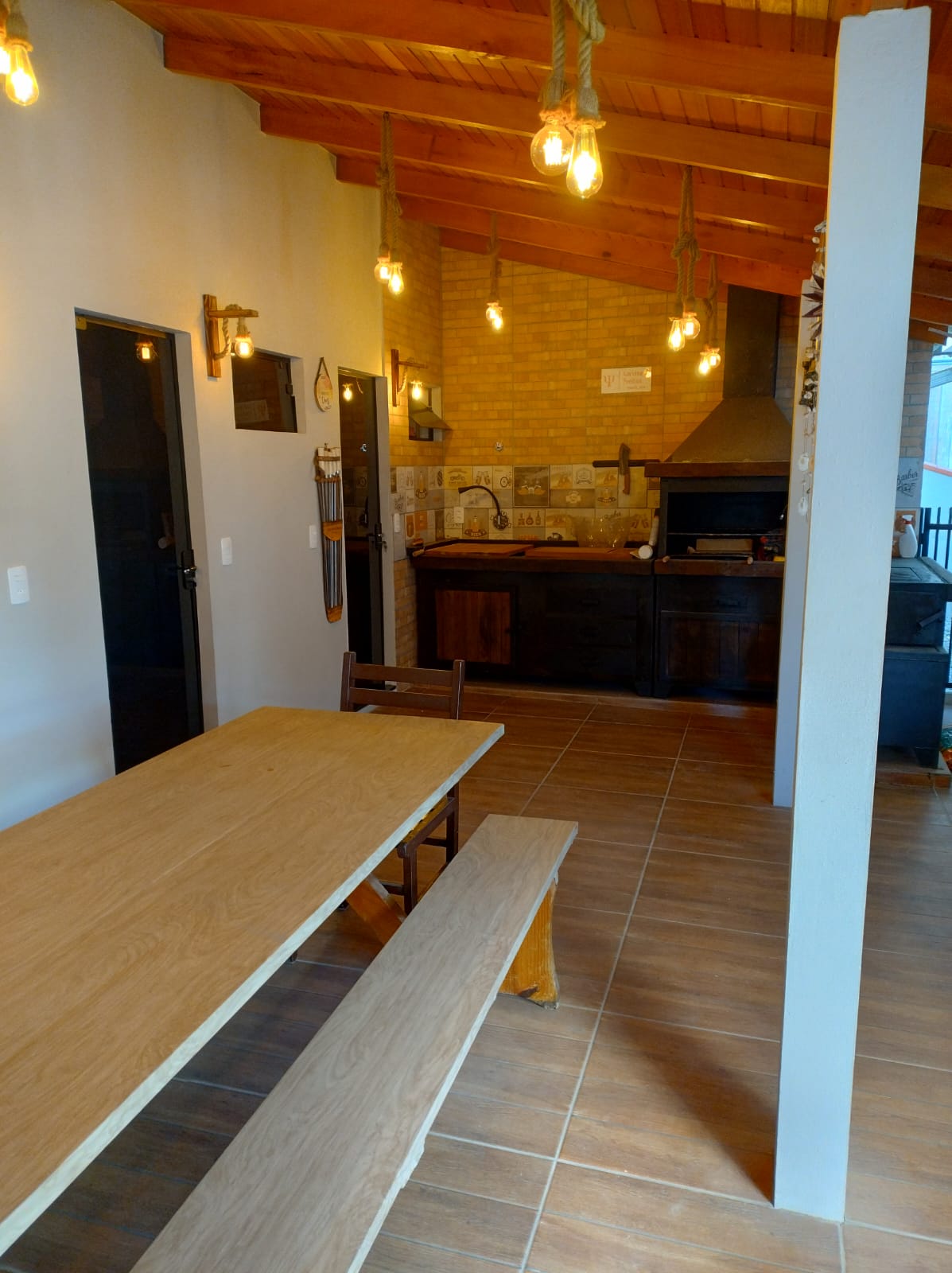 Casa grande com amplo terreno - Itajuba