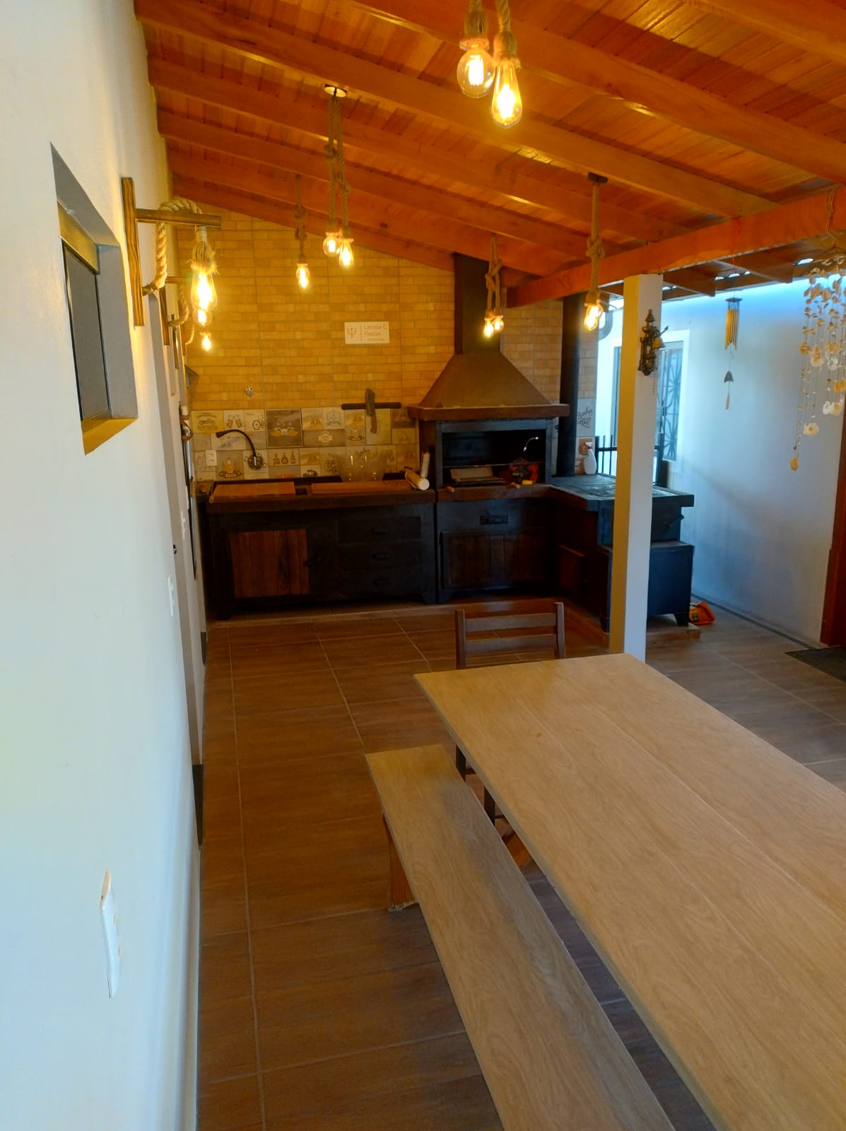 Casa grande com amplo terreno - Itajuba
