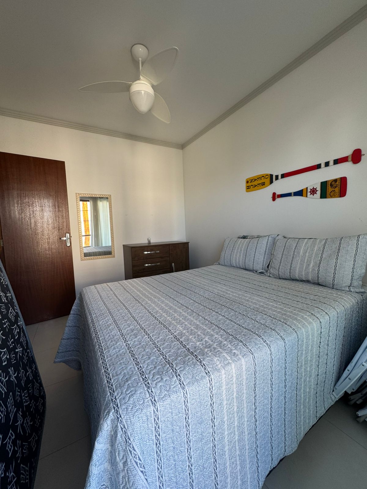 Apartamento mobiliado e decorado a 550m da Praia do Cerro para Locação
