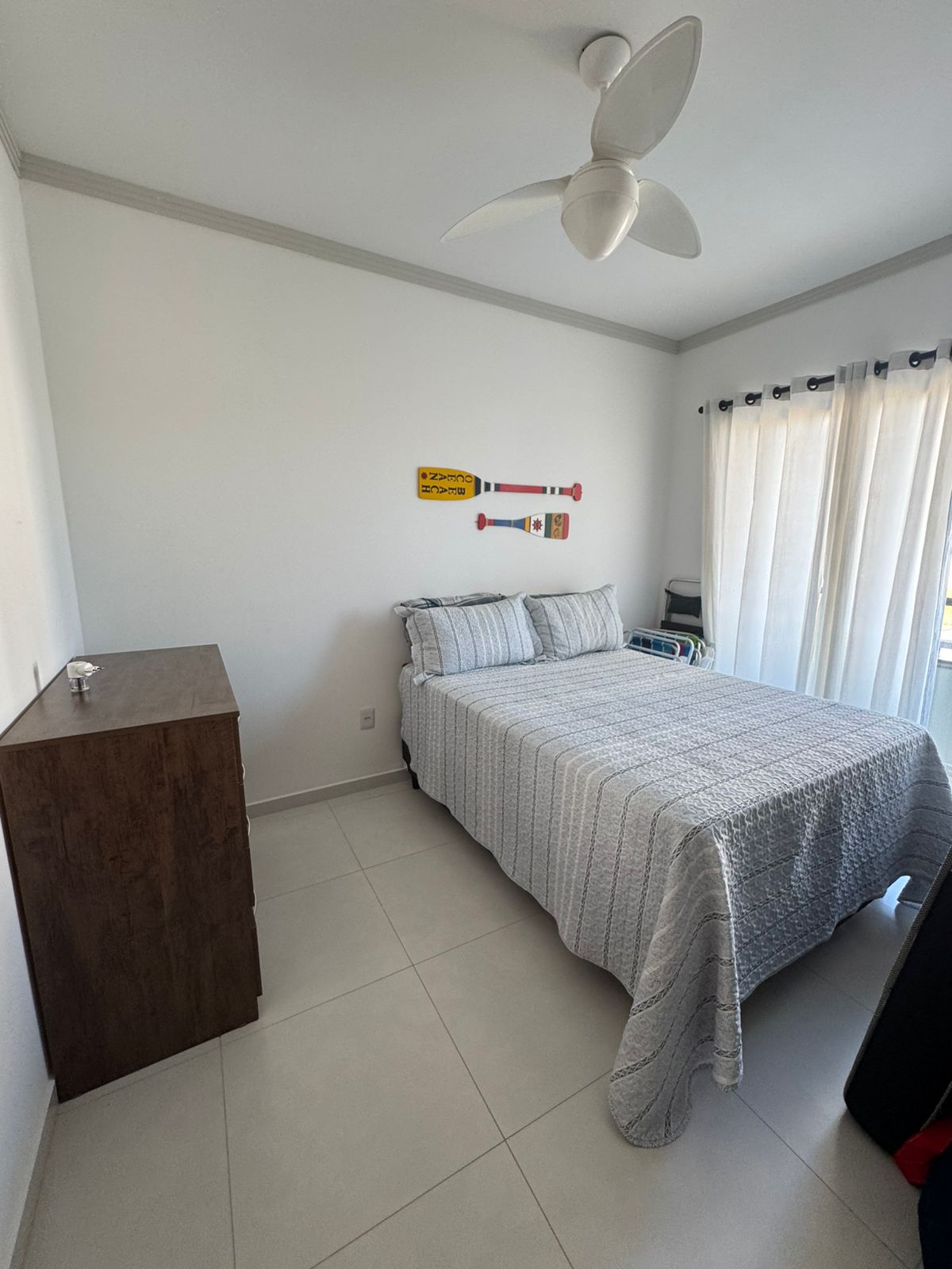 Apartamento mobiliado e decorado a 550m da Praia do Cerro para Locação