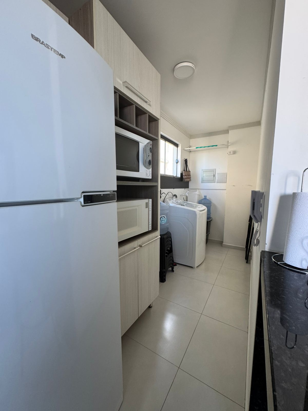 Apartamento mobiliado e decorado a 550m da Praia do Cerro para Locação