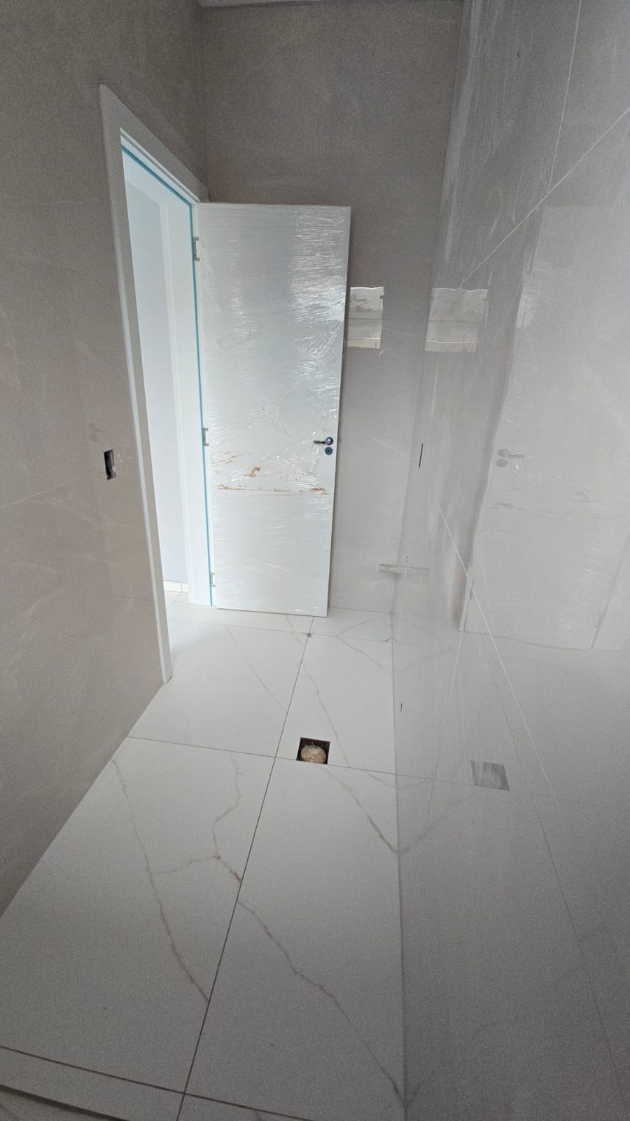 Casa Nova próximo a Lagoa em Barra Velha com Preço Imperdível!