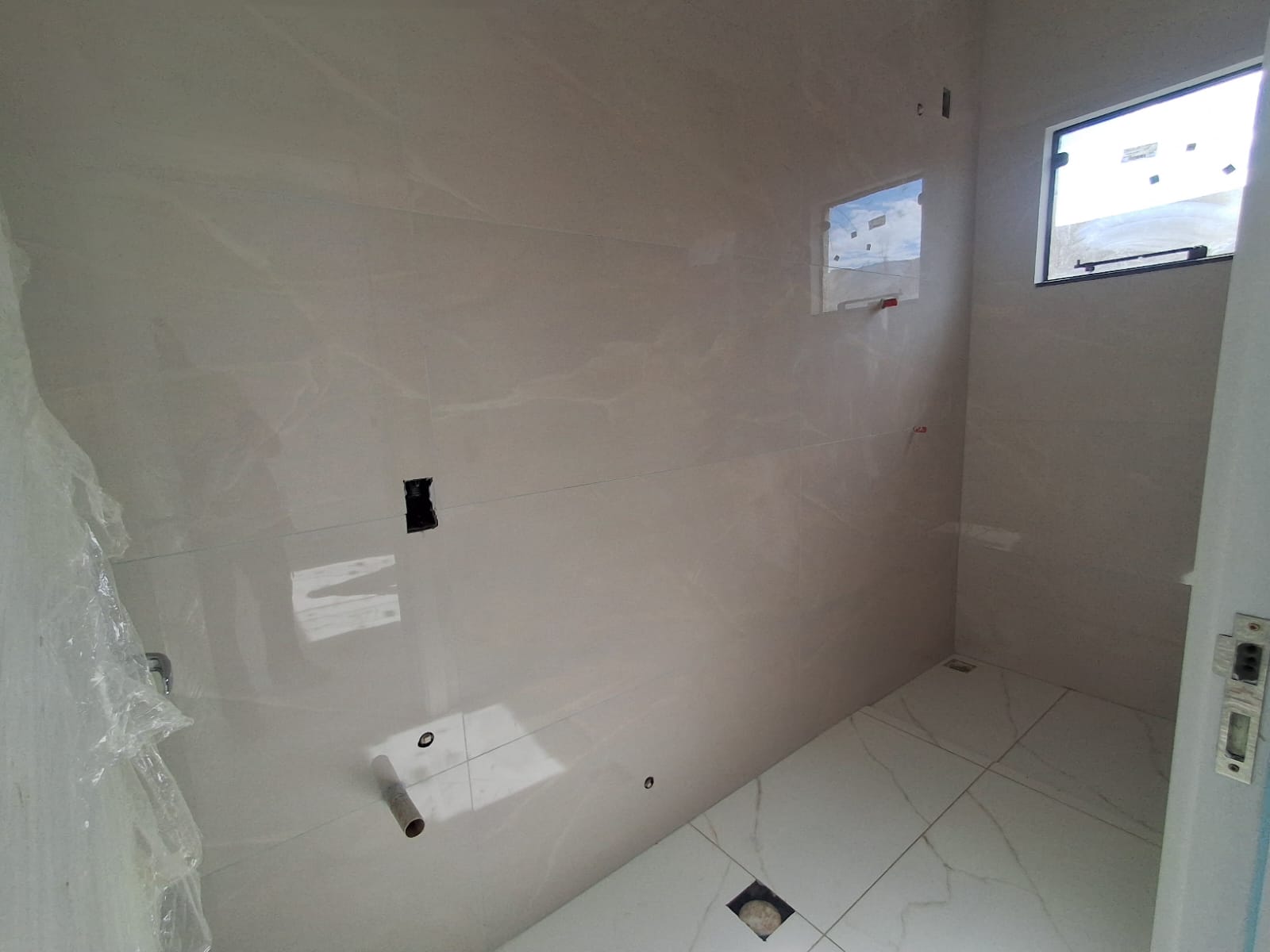 Casa Nova próximo a Lagoa em Barra Velha com Preço Imperdível!