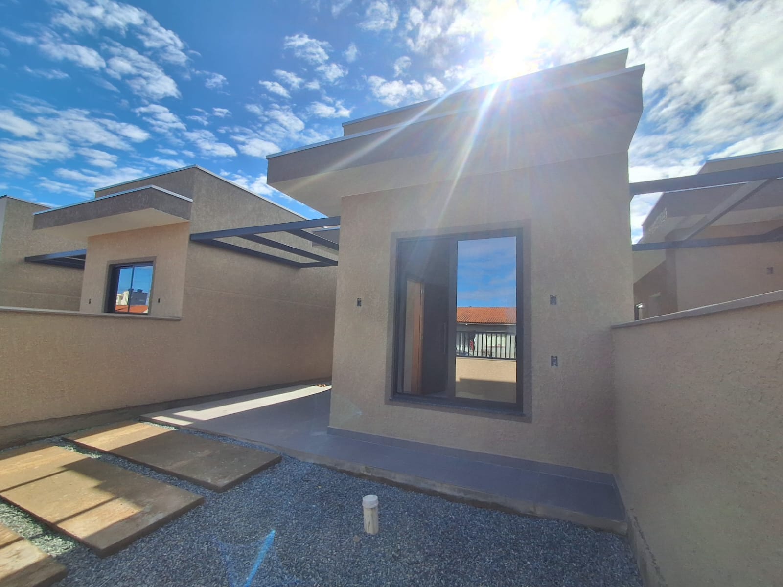 Casa Nova próximo a Lagoa em Barra Velha com Preço Imperdível!