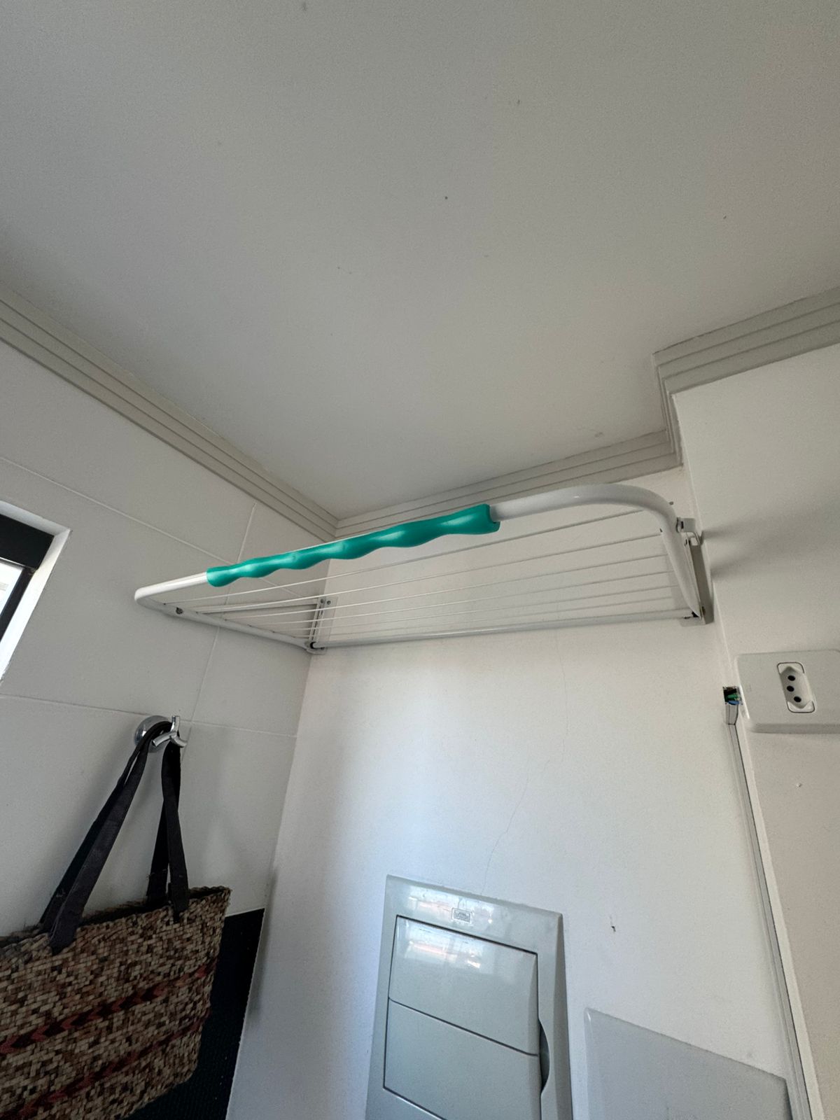 Apartamento mobiliado e decorado a 550m da Praia do Cerro