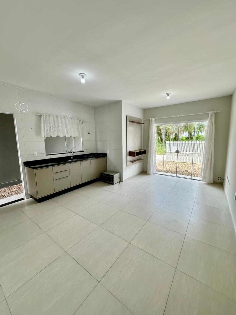 Casa com 03 dormitórios em Itajuba - Barra Velha