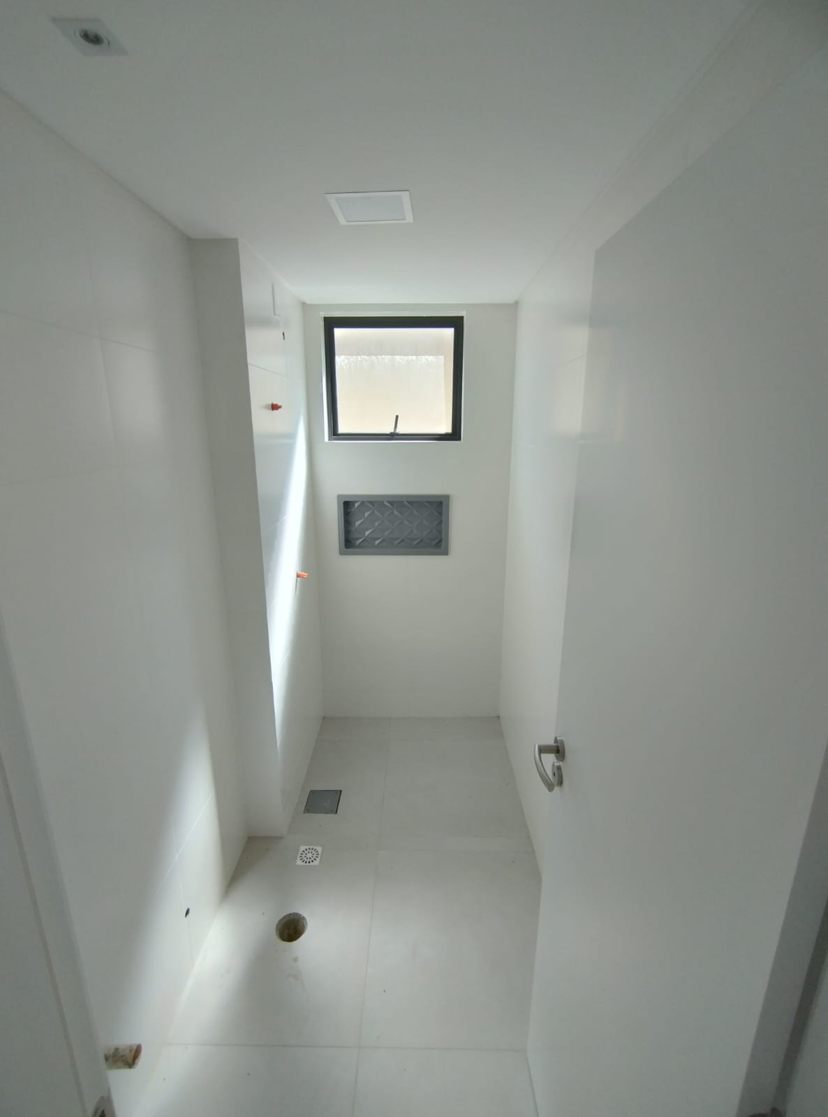 APARTAMENTO QUADRA MAR EM BARRRA VELHA, 100 M DO MAR! - ÚLTIMA UNIDADE
