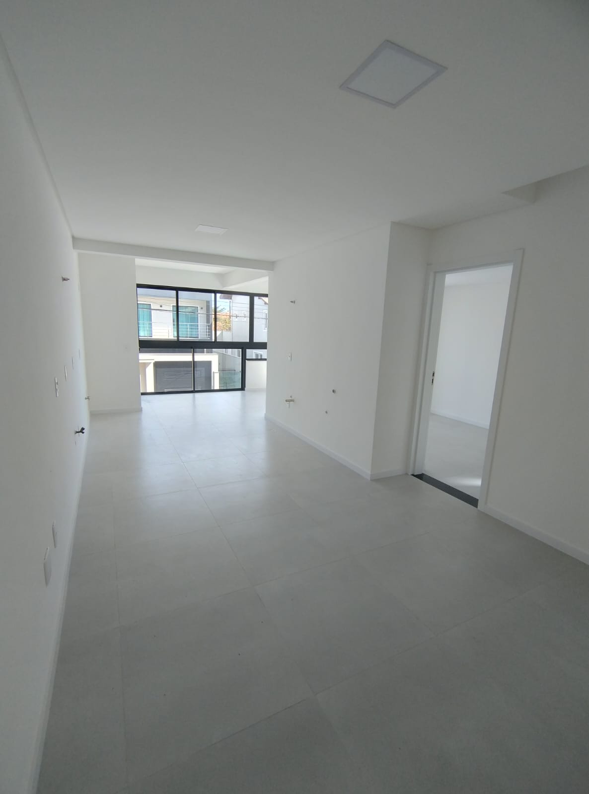 APARTAMENTO QUADRA MAR EM BARRRA VELHA, 100 M DO MAR! - ÚLTIMA UNIDADE