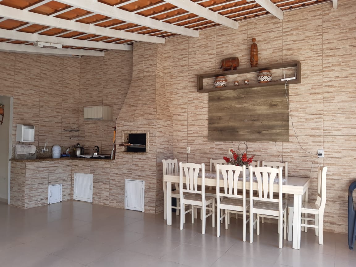 Casa de PRAIA com área de festa e PISCINA em Itajuba - Próx. ao MAR
