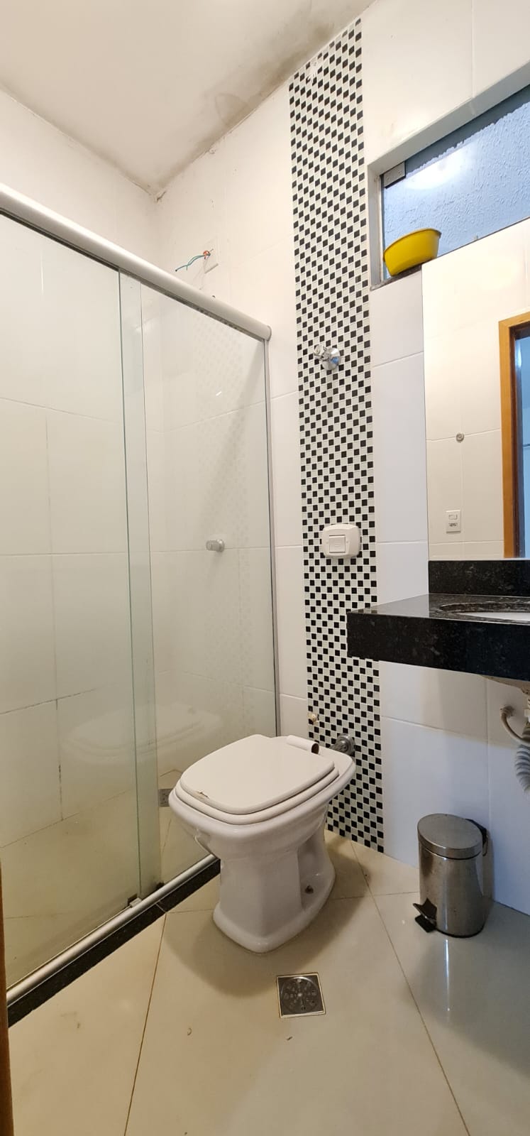 PORCELANATO, ARMÁRIOS E A SUA CHURRASQUEIRA