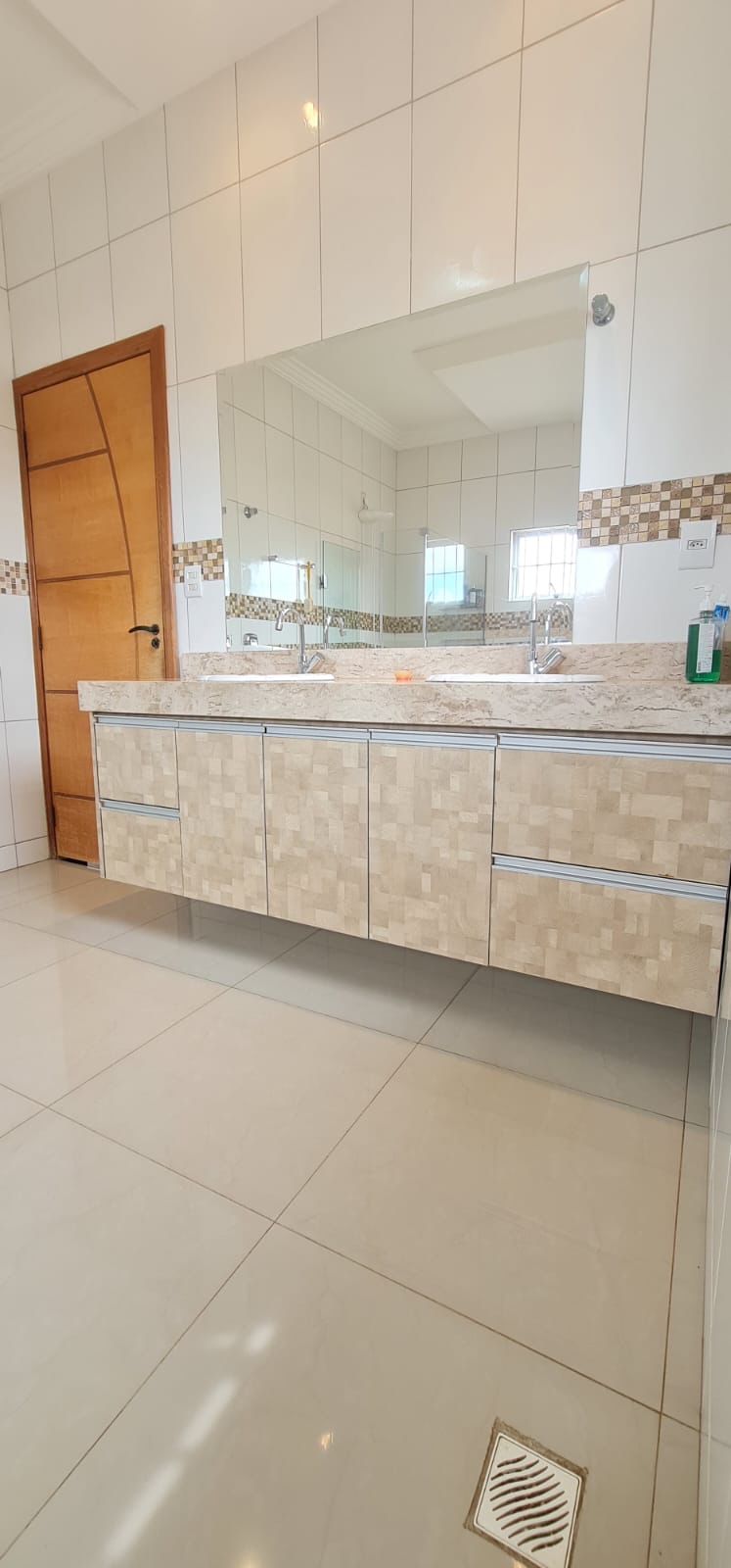 Lindo imóvel a venda, oportunidade para realizar o seu sonho!